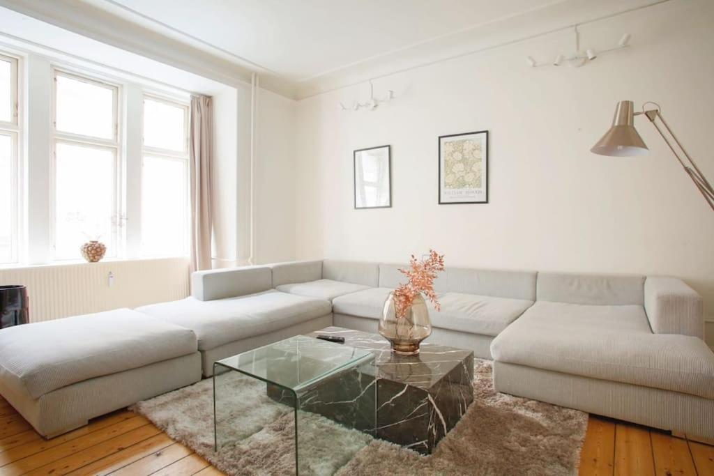 Large & Bright 3Br Apartment W Whirlpool Near Metro Копенгаген Экстерьер фото