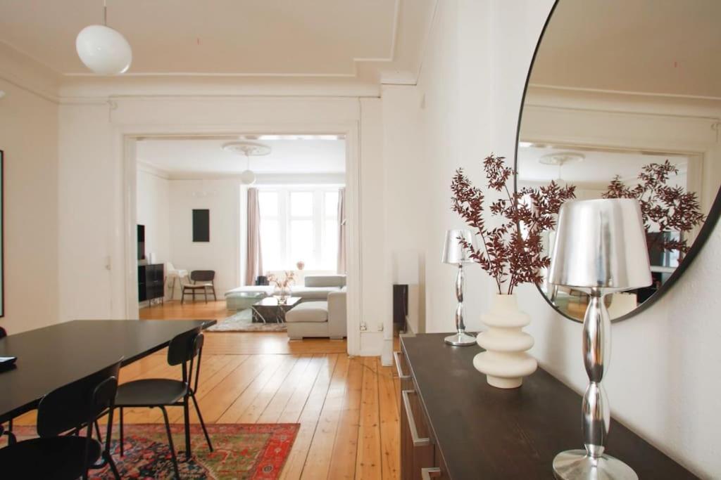 Large & Bright 3Br Apartment W Whirlpool Near Metro Копенгаген Экстерьер фото
